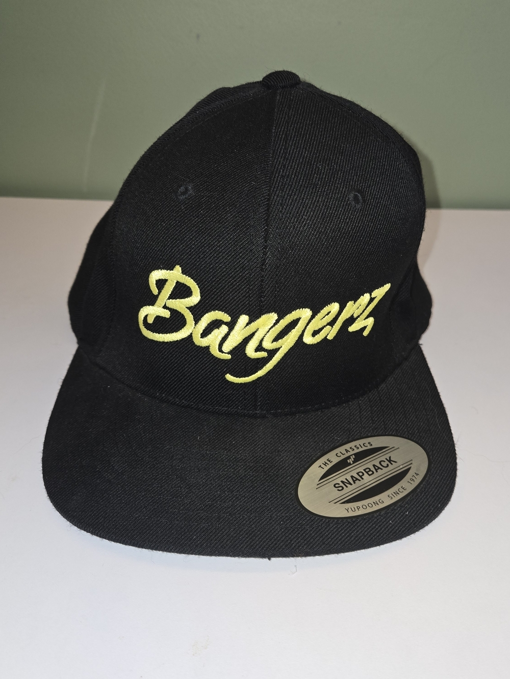 Official Miley Cyrus 2014 Bangerz World Tour Snapback Hat Yupoong - New